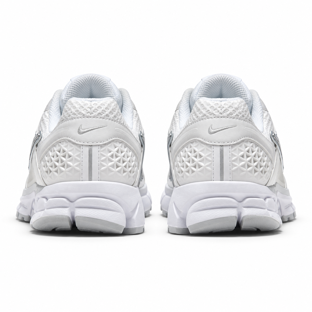 Nike Zoom Vomero 5  – White Metallic Silver