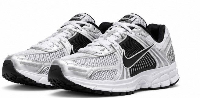 Nike Vomero 5 GS – White / Black / Metallic Silver