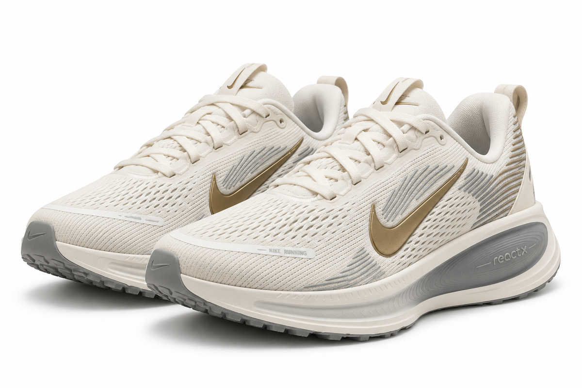 Nike Vomero 18 GS – Cream II / Metallic Gold Grain